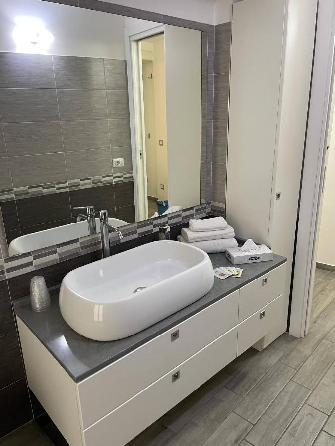 Casa Duomo Apartment Наполи Екстериор снимка